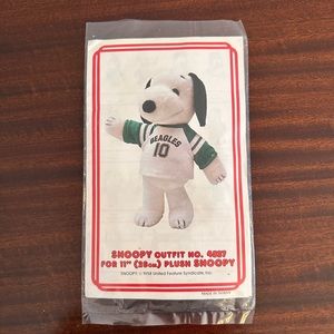 Vintage snoopy shirt new in bag without tags green white athletic fits 11 inch
